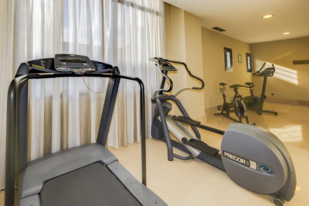 Hotel Avant Aeropuerto 4*